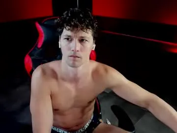 ululante – webcam model profile photo Image 16