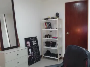 harrietxxx – webcam model profile photo Image 8