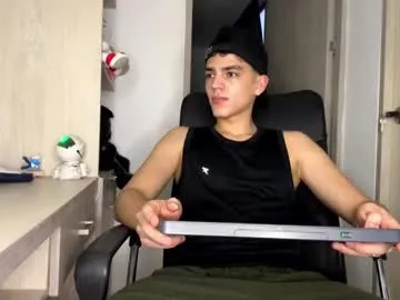 your_dolls – webcam model profile photo Image 4