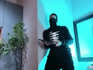 bright_diamonds_054 – webcam model profile photo Image 14