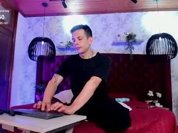 bright_diamonds_054 – webcam model profile photo Image 18