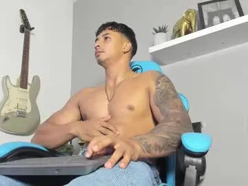 ululante – webcam model profile photo Image 2