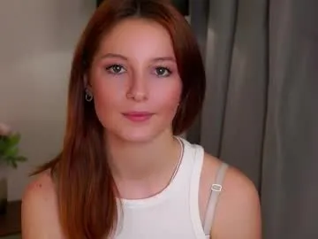 elinalisser – webcam model profile photo