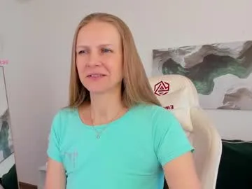 LillyCopper – webcam model profile photo Image 11