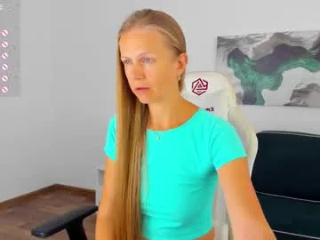 LillyCopper – webcam model profile photo Image 18