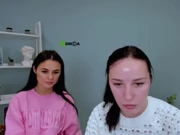 ella_nebula – webcam model profile photo