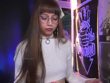 elle_uwu Image 8