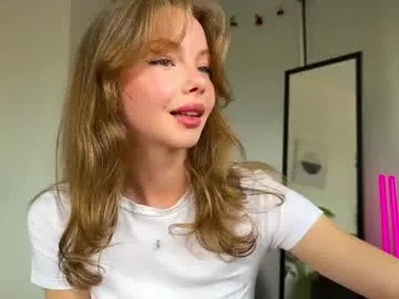 elli_harmon Image 19