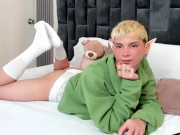 erikcolle – webcam model profile photo Image 6