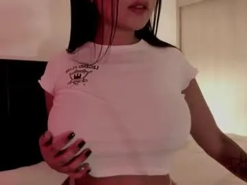 pinkypuppa – webcam model profile photo Image 4