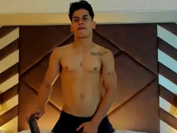 one_more_cum – webcam model profile photo Image 2