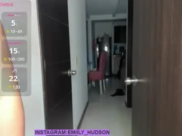 wet_dreamm22 – webcam model profile photo Image 7