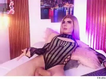 pinkadele – webcam model profile photo Image 4