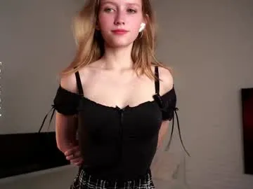 VickyNolan – webcam model profile photo Image 2