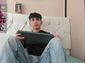 wet_dreamm22 – webcam model profile photo Image 17