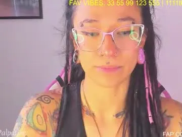 LauraRiccoo – webcam model profile photo Image 14