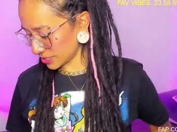 LauraRiccoo – webcam model profile photo Image 6