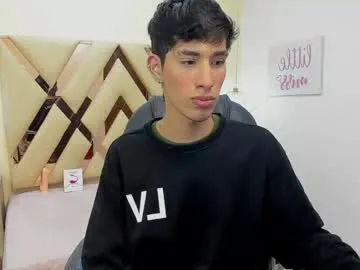 sexy_hot_friends_ – webcam model profile photo Image 2