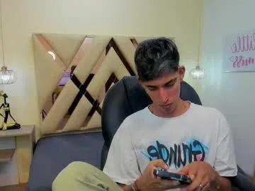 sexy_hot_friends_ – webcam model profile photo Image 3