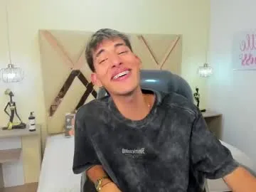 sexy_hot_friends_ – webcam model profile photo Image 4