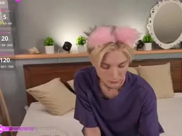 aplant_ – webcam model profile photo Image 10