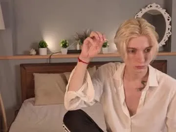 aplant_ – webcam model profile photo Image 8