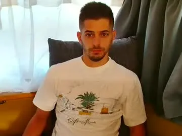 highnightz – webcam model profile photo Image 7
