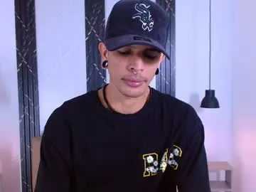 horny_guys_69 – webcam model profile photo Image 13