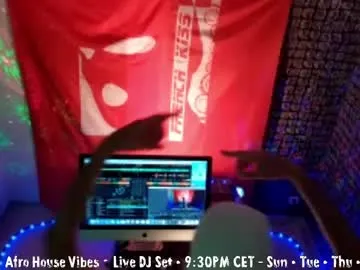 pinkadele – webcam model profile photo Image 5