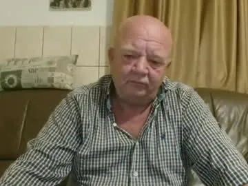 bryam_hot – webcam model profile photo Image 4