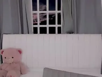 bellecollins – webcam model profile photo Image 14