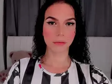 bellecollins – webcam model profile photo Image 17