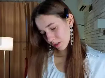 petites_perles – webcam model profile photo Image 7