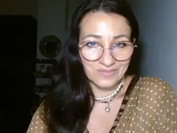 ginaoneon Image 10