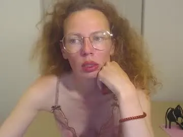 pinkypuppa – webcam model profile photo Image 4