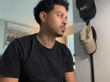 pinkypuppa – webcam model profile photo Image 18