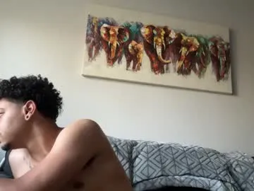 pinkypuppa – webcam model profile photo Image 2