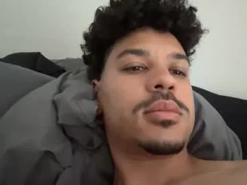 pinkypuppa – webcam model profile photo Image 4