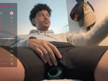 pinkypuppa – webcam model profile photo Image 9