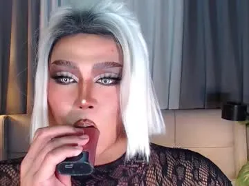 pacho_stormie – webcam model profile photo Image 9