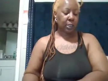 petites_perles – webcam model profile photo Image 7