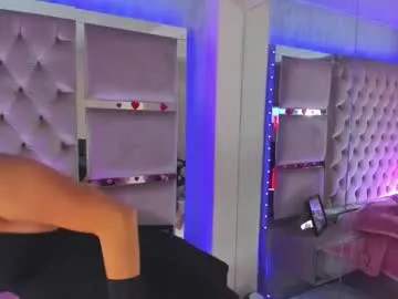 playussoftly – webcam model profile photo Image 17