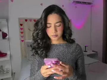 playussoftly – webcam model profile photo Image 3