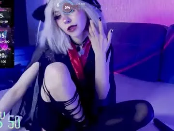 scarletttsinner – webcam model profile photo Image 16