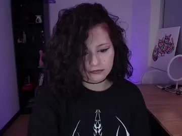 LauraRiccoo – webcam model profile photo Image 14