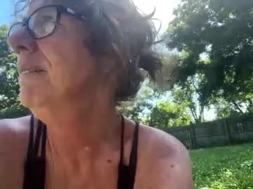 hidden_gold_milf Image 18