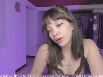 NoraTello – webcam model profile photo Image 12