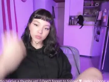 NoraTello – webcam model profile photo Image 3