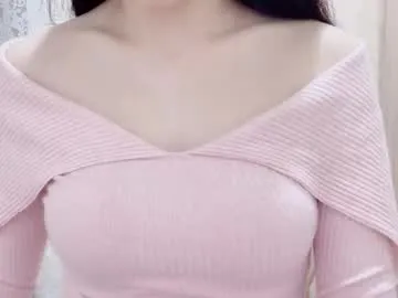 AlisonHale – webcam model profile photo Image 18