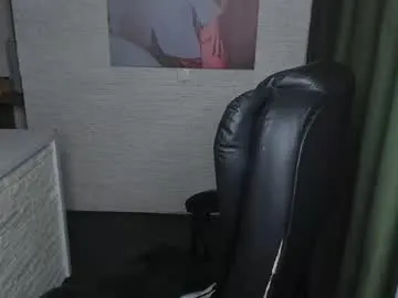 AngelBlake – webcam model profile photo Image 18